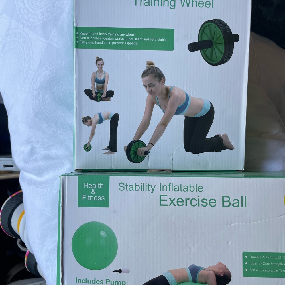 Stability inflatable exercise ball & Core strength training wheel -NWT